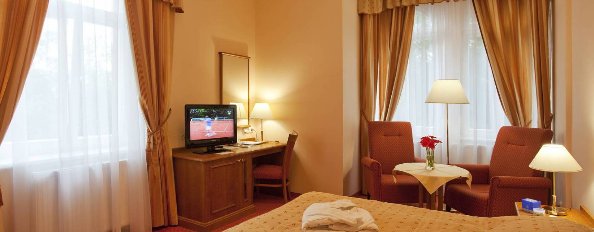 Hotel Vltava - Ubytování s polopenzí