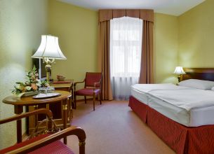 Dvoulůžkový pokoj Standard - hotel-continental-marienbad-standard-room-18-01