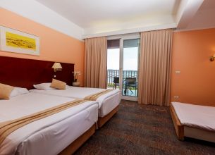 Family room - grand-hotel-portoroz-family-room-3-beds-sea-view-balcony