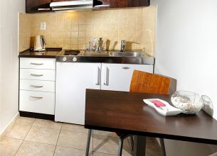 Apartmá - ubytovanie-bešeňová_apartmán-kuchynka