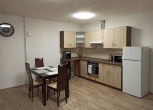 Dvoulůžkový pokoj Lux - Kuchyňská linka + obývací pokoj LUX (2)