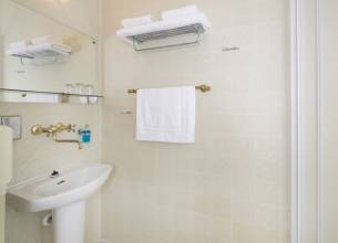 Apartmá Standard obsazené 1 osobou - (1)-Hotel Panorama-bathroom