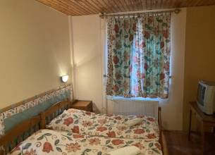 Rodinný pokoj Komfort v budově B - komfort-csaladi-szoba-2918o
