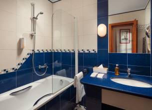Apartmán de luxe - 23-13-HTLS-Smetana_Suite bathroom