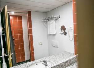 Dvoulůžkový panaromatický pokoj s terasou a jacuzzi - 0f1f70b4de8360168465592caa81a98a