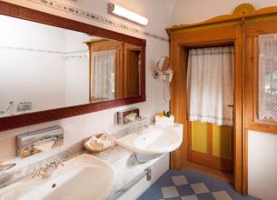 Dvoulůžkový pokoj Komfort - Jurkovičův dům - koupelna 38176
