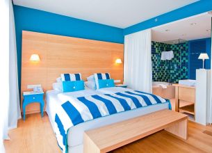 Dvoulůžkový pokoj Deluxe s výhledem na moře - falkensteiner-hotel-spa-iadera-room6-1920x1080