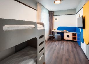 Dvoulůžkový pokoj Deluxe východní křídlo (EAST) - 16742162954688_s7