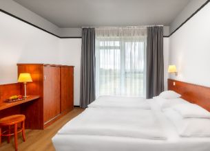 Apartmá s balkonem západní křídlo (WEST) - 16874431891321_s7