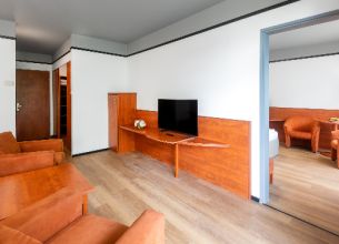 Rodinný pokoj s balkonem západní křídlo (WEST) - 16874441497730_s7