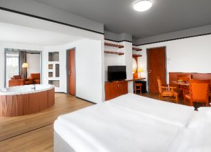 Prezidentské apartmá s vířivkou západní křídlo (WEST) - 16874433297098_s7