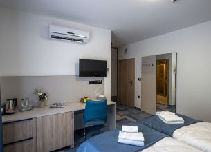 Dvoulůžkový pokoj v LD Brusnianka - izba-dvojlozkova-brusnianka-kupele-brusno-010