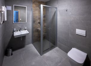 Jednolůžkový pokoj v LD Brusnianka - izba-dvojlozkova-brusnianka-kupele-brusno-018