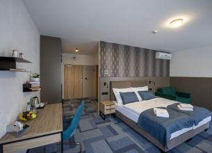 Dvoulůžkový pokoj Deluxe v LD Brusnianka - izba-deluxe-brusnianka-kupele-brusno-018