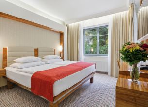 Suite - 216a0143-edit