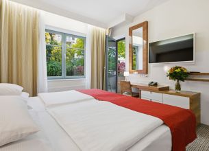 Suite - 216a0147-edit