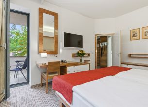 Suite - 216a0155-edit