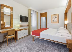 Dvoulůžkový pokoj Classic s balkonem - 216a2902-edit