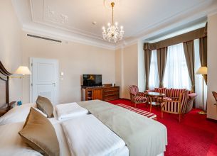 Junior Suite - HOTEL HVEZDA_room_Junior_Suite (4)