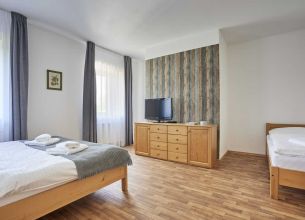 Dvoulůžkový pokoj Deluxe s balkonem - 20220712125746_e2juxy_full