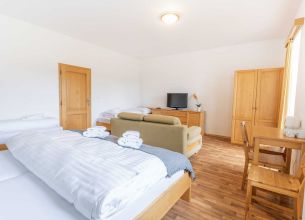 Čtyřlůžkový pokoj Deluxe - 20220915113431_16FWcS_full