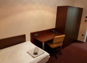 Dvoulůžkový pokoj Standard - 20170530_184852 (1)