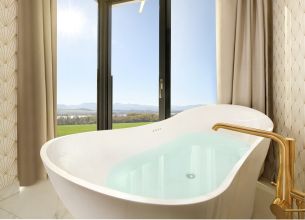 Ensuite studio s masážní vanou - apart (2)