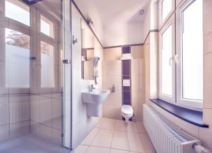 Dvoulůžkový pokoj Standard - standard koupelna