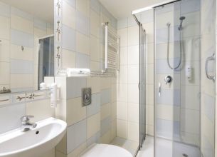 Dvoulůžkový pokoj - DZ koupelna