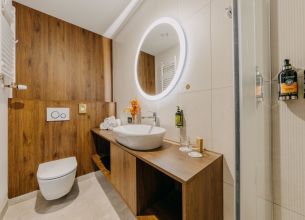 Dvoulůžkový pokoj DeLuxe Plus - deluxe (1)