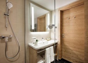 Rodinné propojené apartmá s výhledem na jezero - pr v1