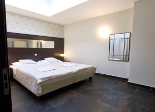 Jednoložnicový apartmán s balkonem - apart (3)