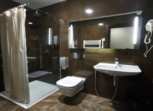 Jednoložnicový apartmán s balkonem - apart (1)
