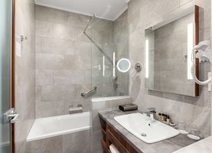 Pokoj s propojovacími dveřmi - 776170993b4bc5c64c430513001f8852