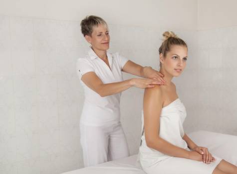Hotel Imperial - Anwendungen_Massage.jpg