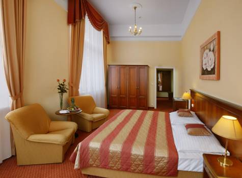 Hotel Centrální Lázně - 12_Centralni Lazne Junior Suite 02.jpg