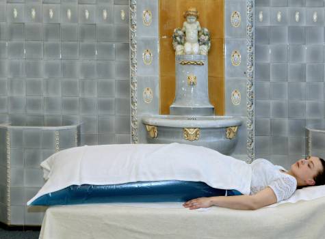 Hotel Labe - 13_ Labe_dry carbon gas bath.jpg