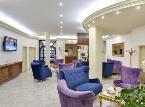 Hotel Continental - hotel-continental-marienbad-reception-lobby-01