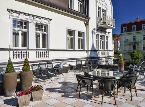 Hotel Continental - hotel-continental-marienbad-terrace-summer-05