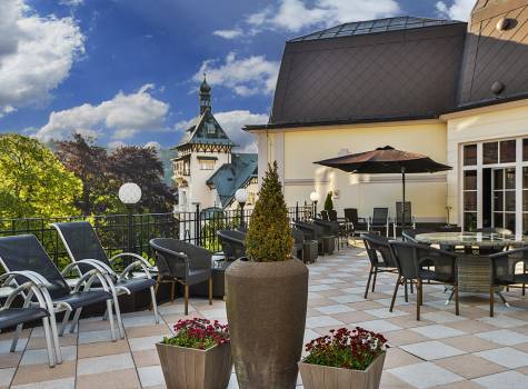 Hotel Continental - hotel-continental-marienbad-terrace-summer-01