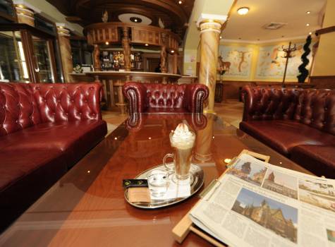 Hotel Aphrodite**** - kaviaren Aphrodite.jpg