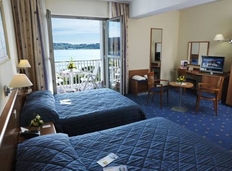 Hotel Riviera - Family room sea view_1