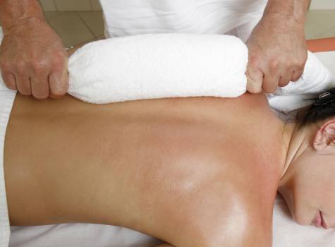 Vila Trajan Ensana Health Spa Hotel - Massage-towel3.jpg