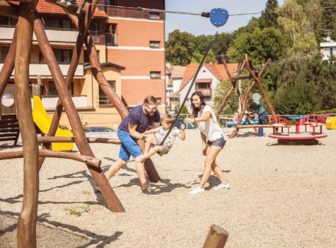 Wellness Hotel Ambra - hriště u solneho pramene