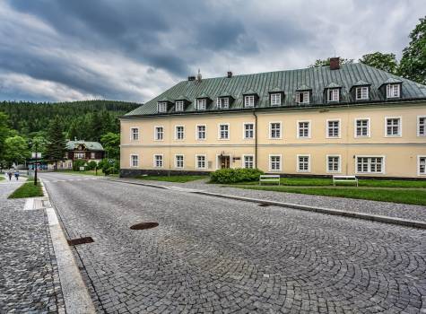 Horské Lázně Karlova Studánka - bezrucvpozadivilaevzen