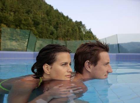 Hotel Thermana Park Laško - Thermal pools_couple