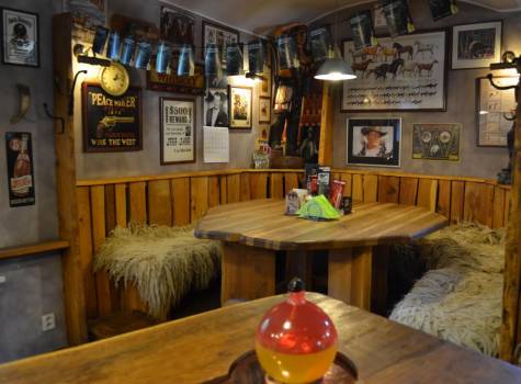 Hotel Stein - Cowboy bar new 3.jpg