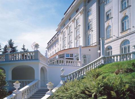 Radium Palace - Radium Palace_Balustrades.jpg