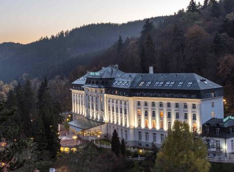 Radium Palace Spa & Wellness - Radium Palace_evening.jpg