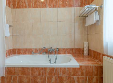 Hotel Centrální Lázně - double-room-superior_49434435297_o